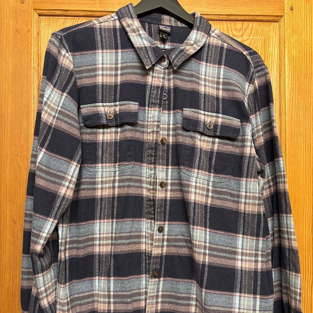 Patagonia organic cotton plaid flannel shirt XL